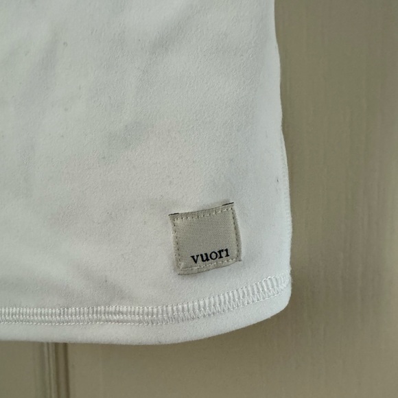 Vuori daily crop - Picture 3 of 3